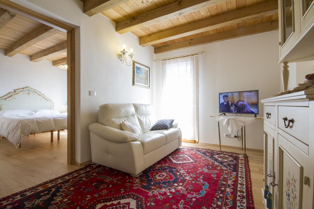 Casa Ursic Scrittore Grimacco Luaran gambar